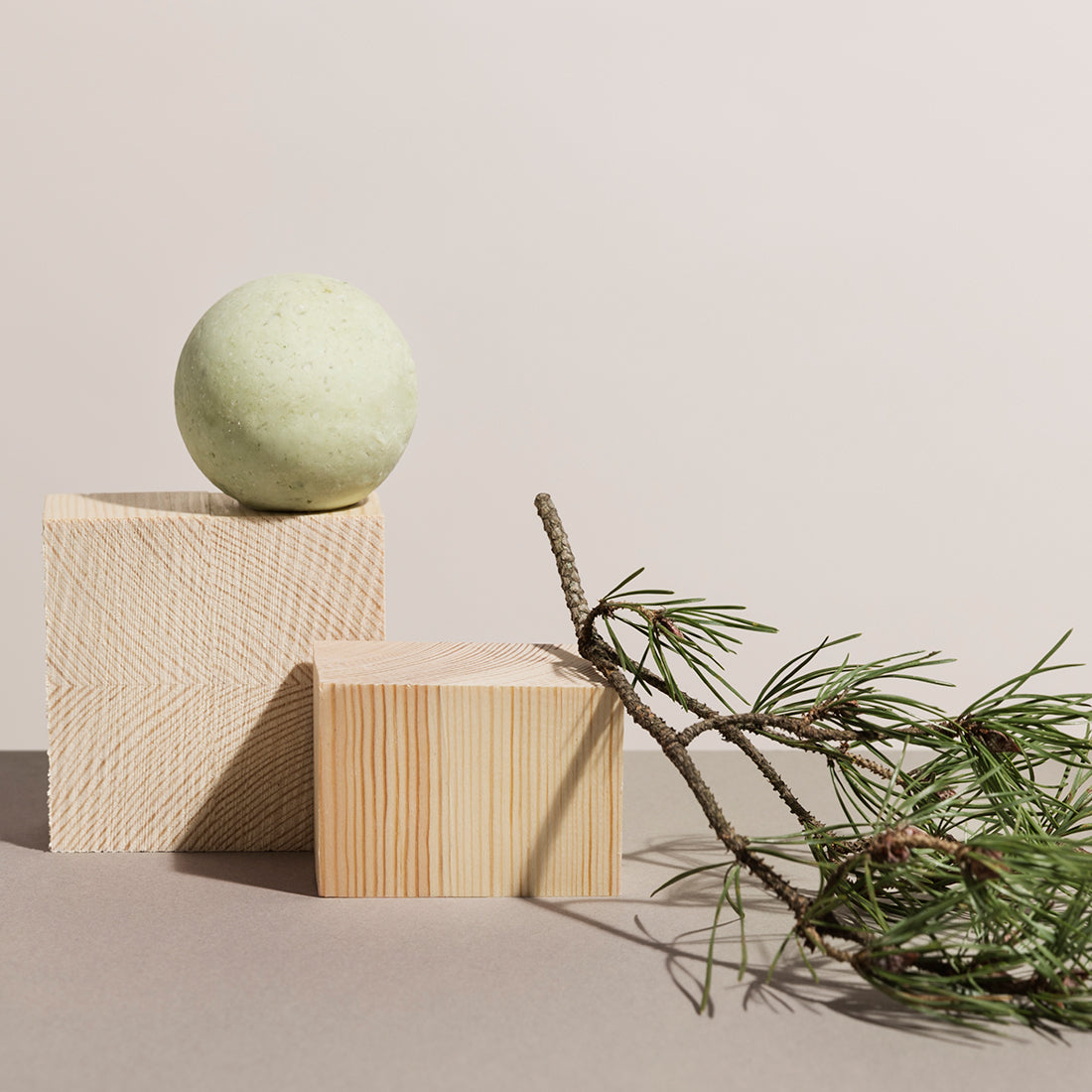 salt soap ball eucalyptus-lemon