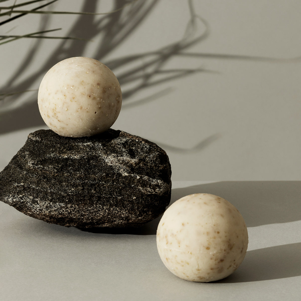 soap ball pine-oatmeal